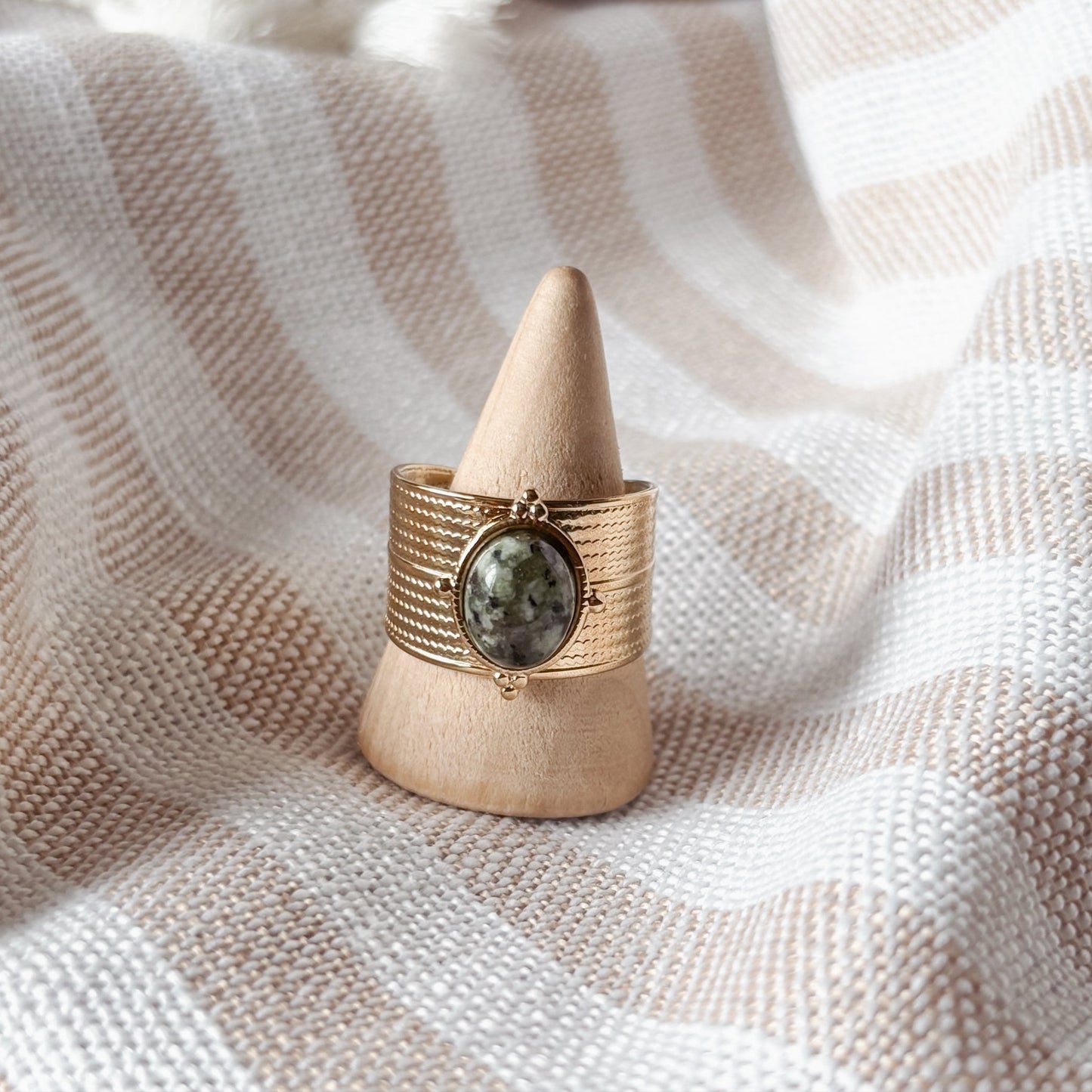Nova Spirit Ring