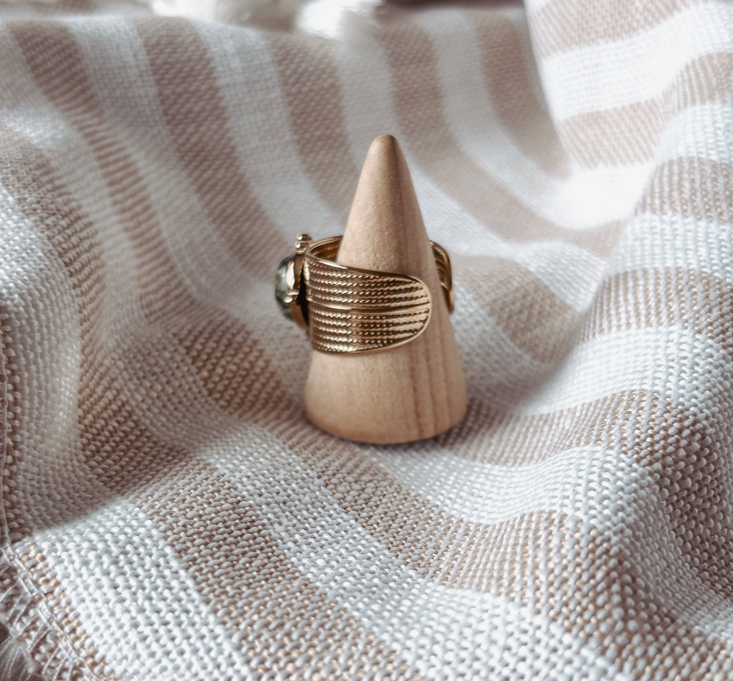 Nova Spirit Ring