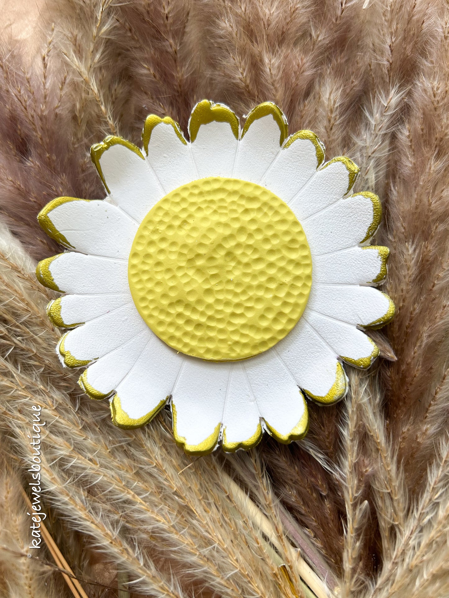 Daisy Trinket